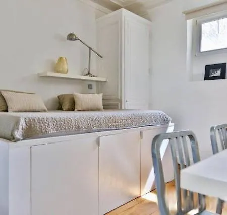 Breteuil Spacious Studio * Paris