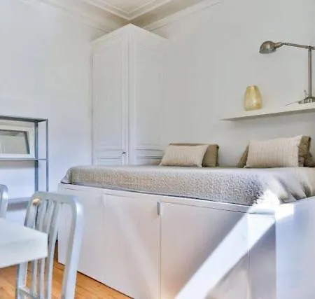 Breteuil Spacious Studio * Paris