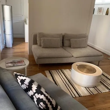 Apartment Breteuil Spacious Studio Paris